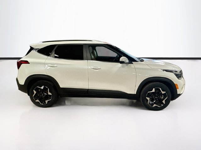 Used 2024 Kia Seltos EX AWD/4WD image 8