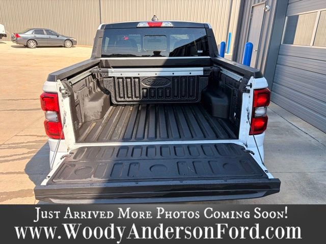 Used 2025 Ford Maverick Lobo AWD/4WD image 6