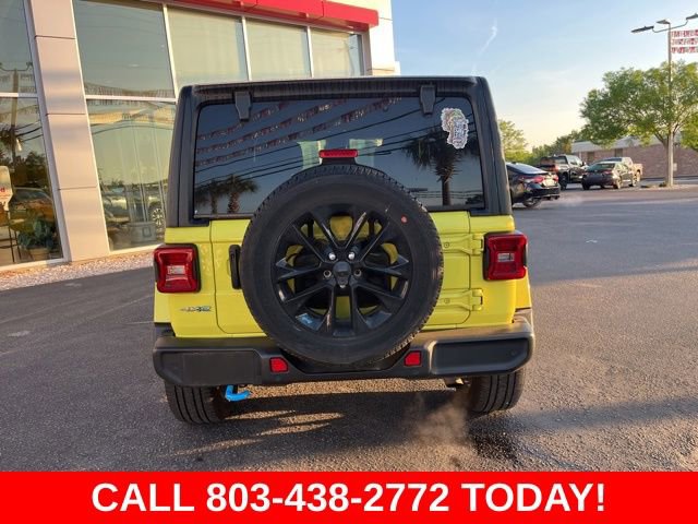 Used 2022 Jeep Wrangler Unlimited Sahara w/ Safety Group AWD/4WD image 33