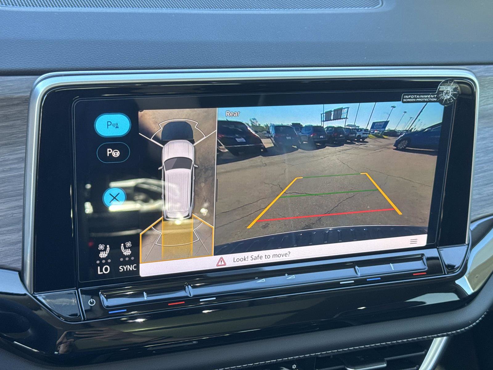 New 2026 Volkswagen Atlas SEL Premium R-Line image 18