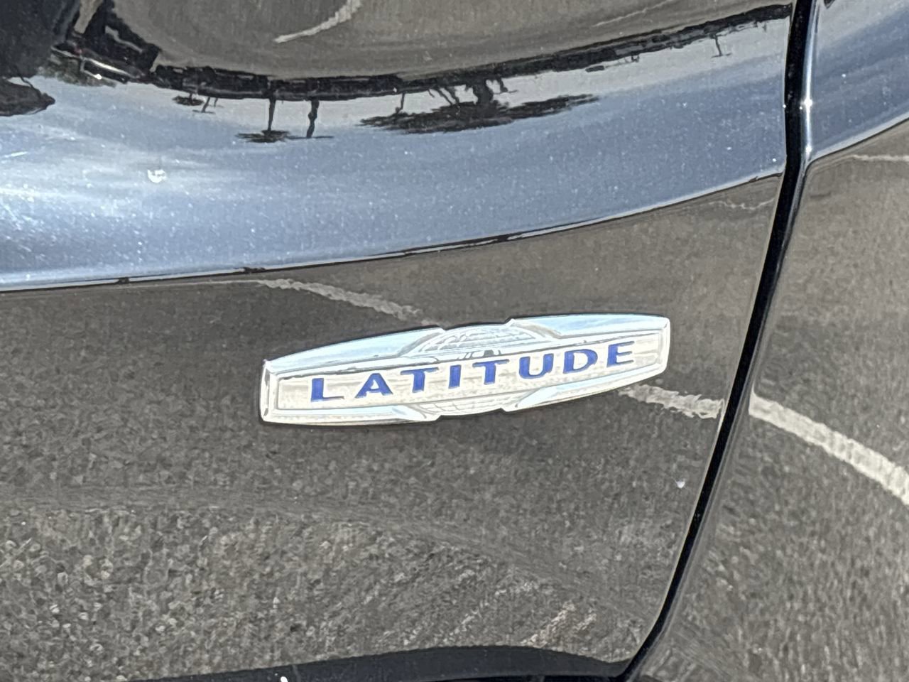 Used 2022 Jeep Renegade Latitude image 9