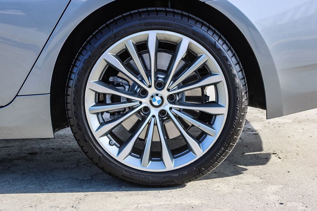 Used 2023 BMW 540i xDrive w/ Premium Package AWD/4WD image 12