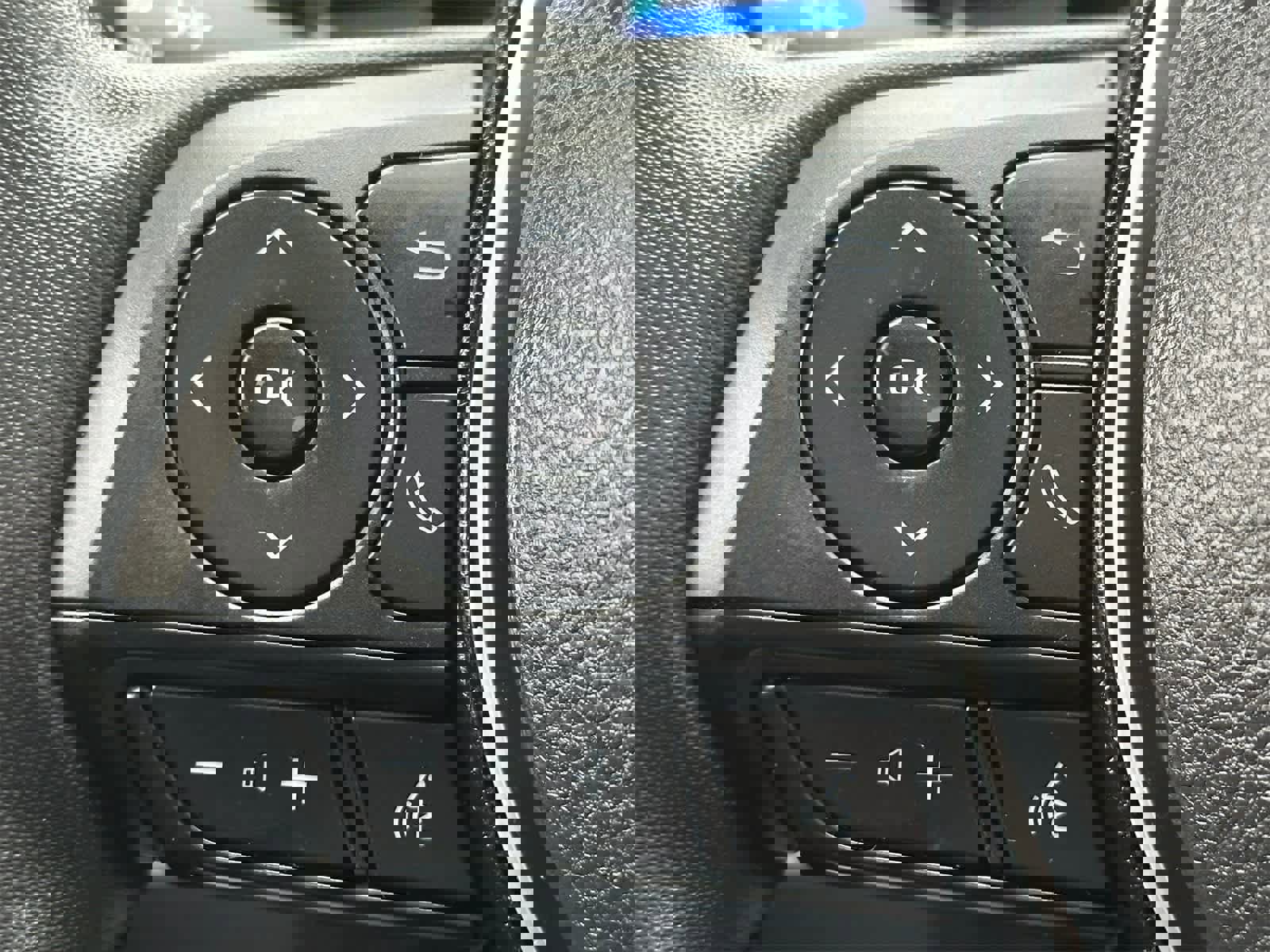 Used 2022 Toyota RAV4 SE image 22