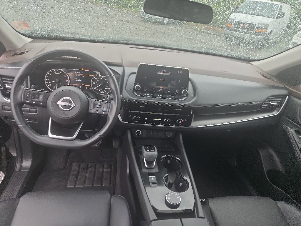 Used 2023 Nissan Rogue SV w/ SV Premium Package AWD/4WD image 13