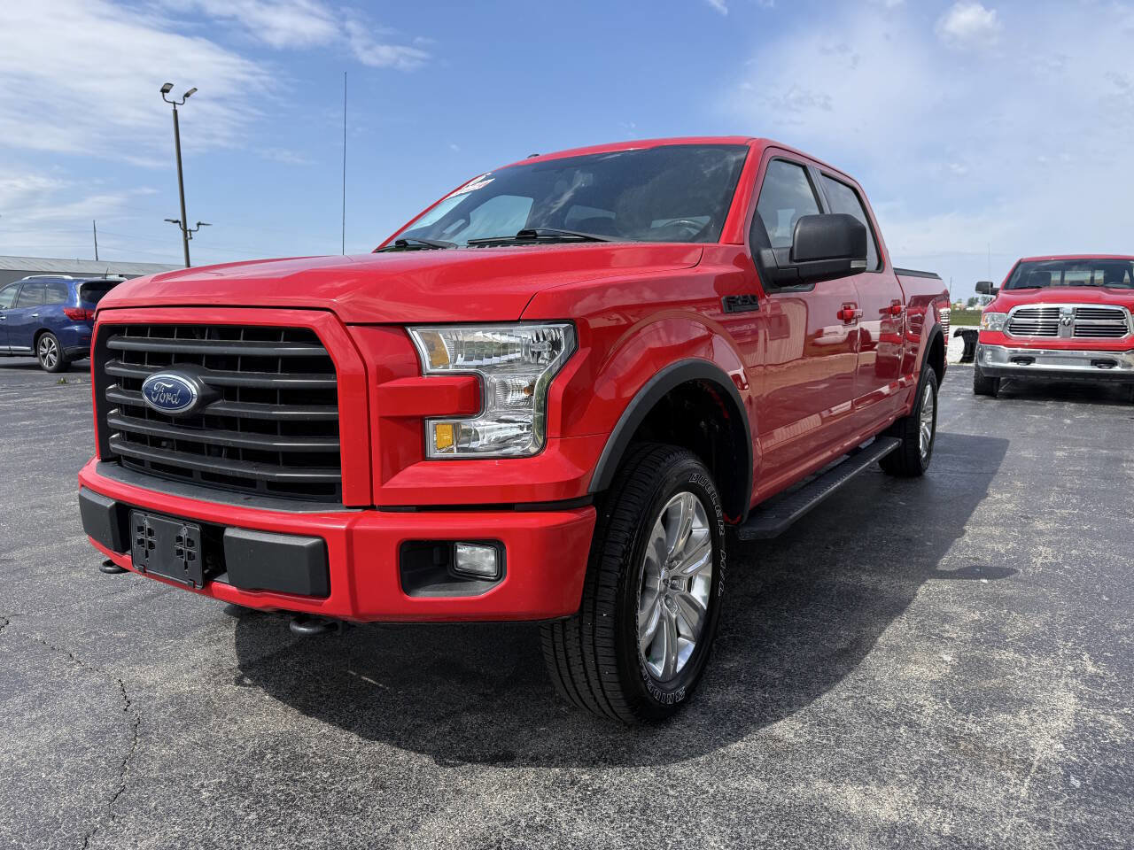 Used 2016 Ford F150 XLT w/ Equipment Group 302A Luxury AWD/4WD image 4
