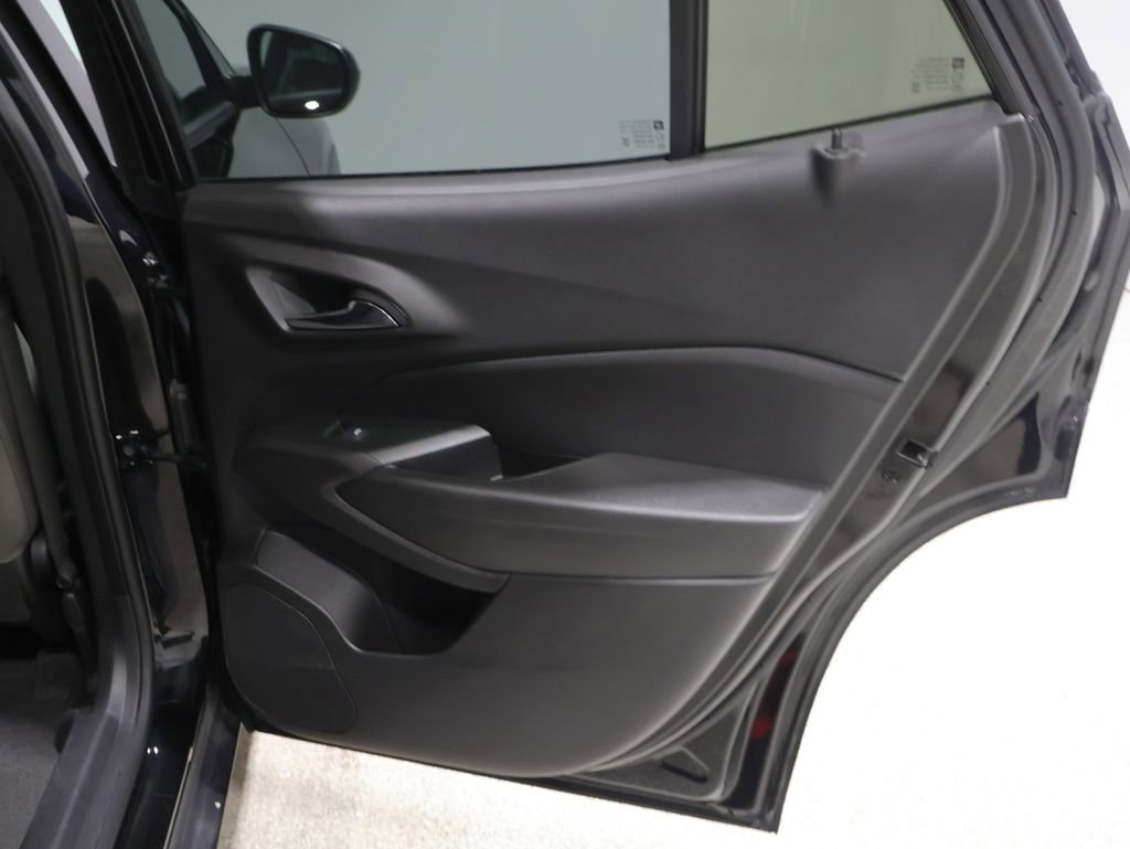 Used 2025 Chevrolet Trax ACTIV w/ Driver Confidence Package image 21