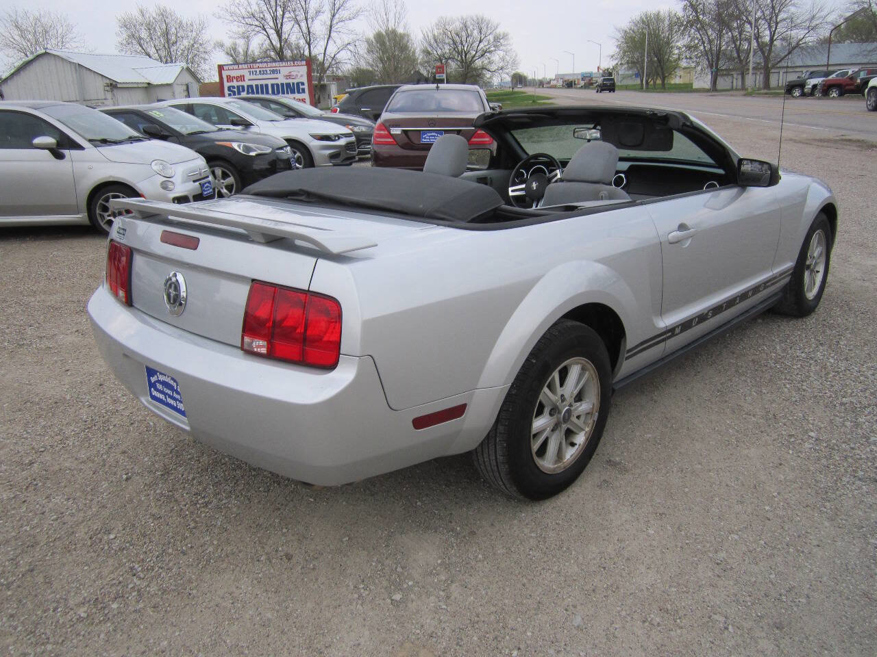 Used 2006 Ford Mustang Convertible image 12