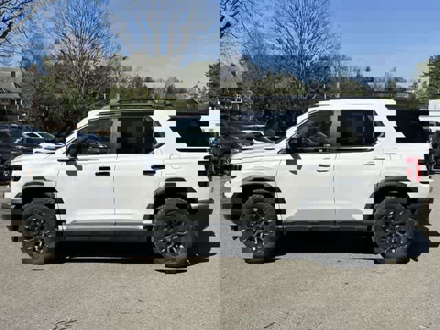 Used 2026 Honda Passport TrailSport image 2