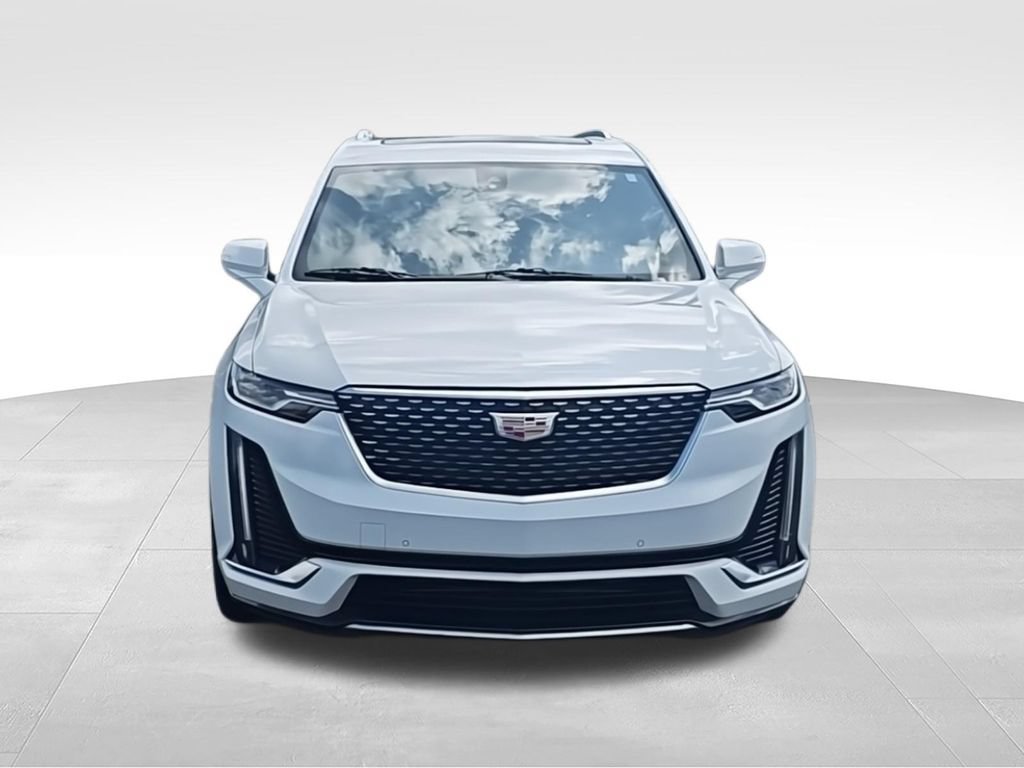 Used 2024 Cadillac XT6 Luxury AWD/4WD image 3