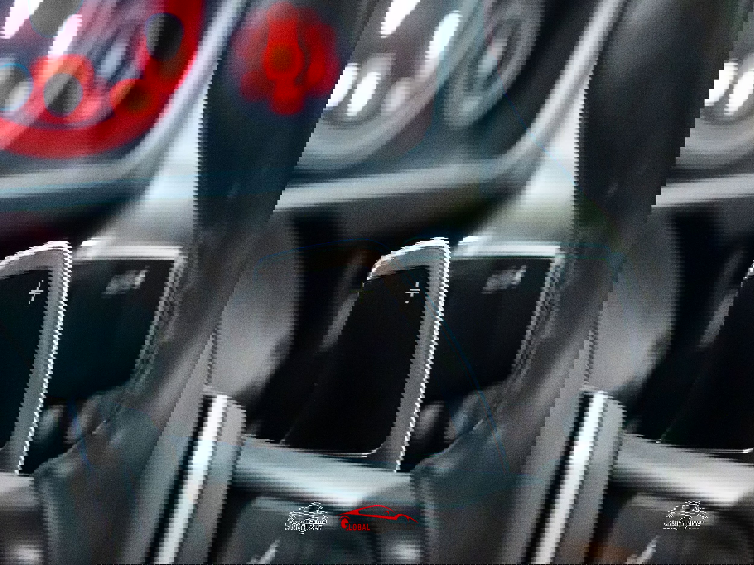 Used 2019 BMW X6 xDrive50i w/ M Sport Package image 27