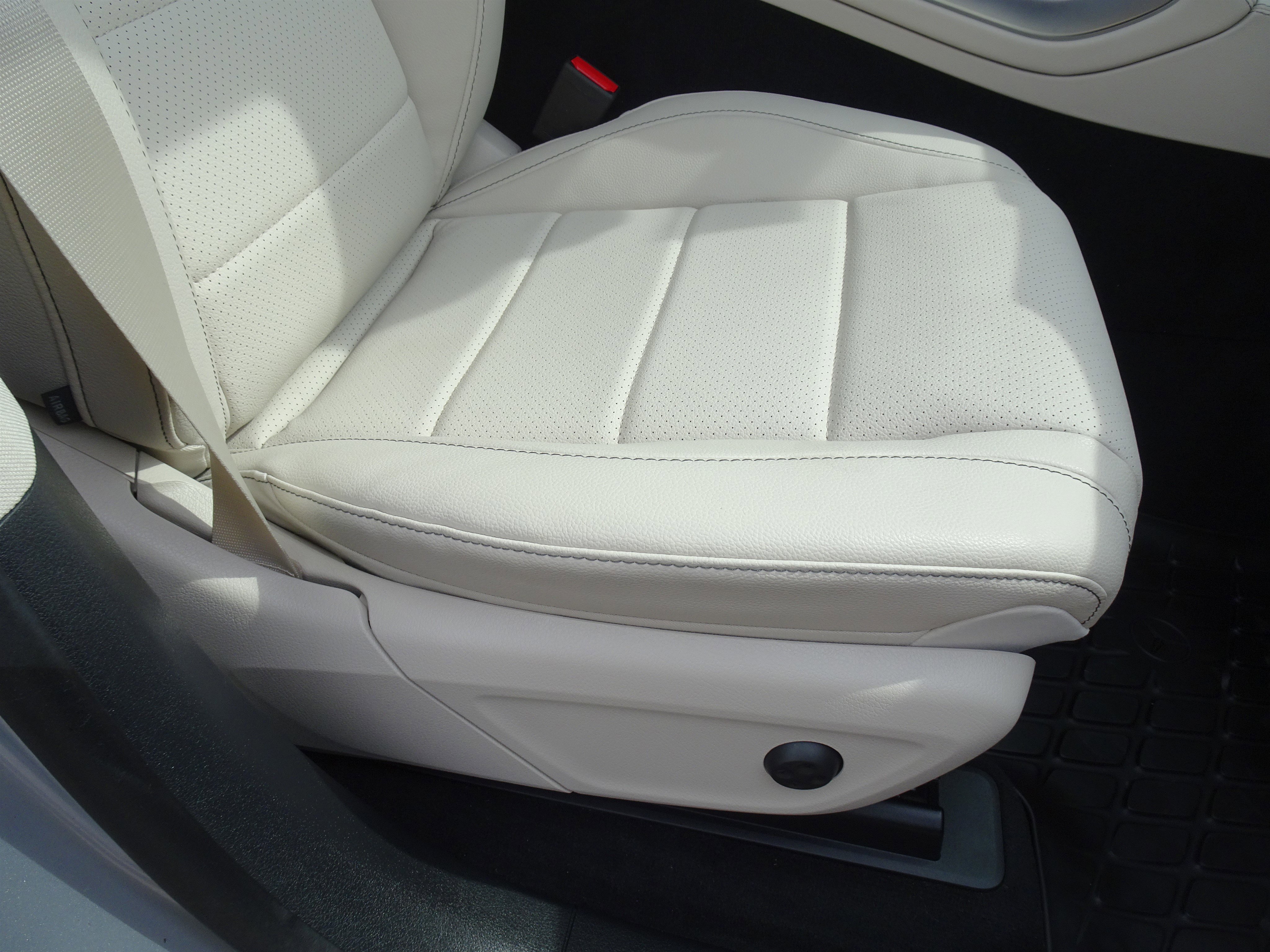 Used 2024 Mercedes-Benz GLS 450 4MATIC image 29