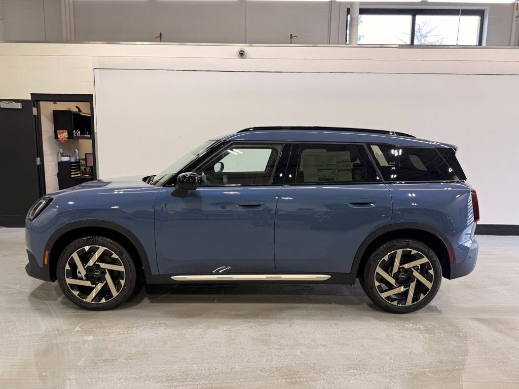 New 2026 MINI Cooper Countryman S image 2