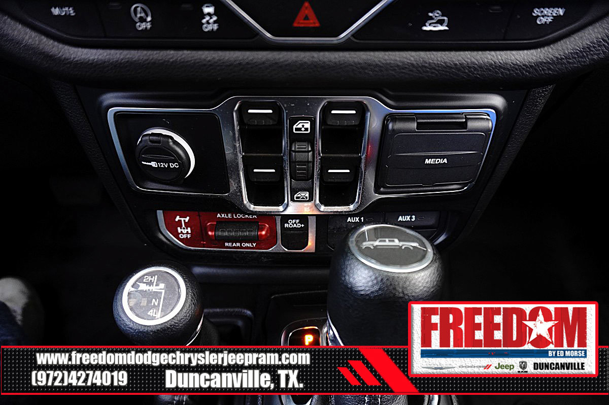 Used 2024 Jeep Gladiator Sport AWD/4WD image 24