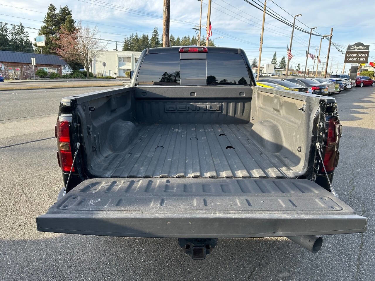 Used 2016 GMC Sierra 2500 Denali w/ Duramax Plus Package AWD/4WD image 6