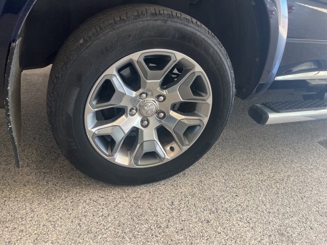 Used 2017 RAM 1500 Limited image 6