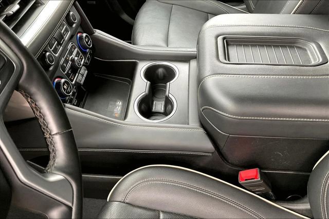 Used 2023 Chevrolet Suburban Premier image 13