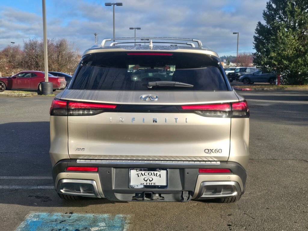 Used 2023 INFINITI QX60 Sensory w/ Vision Package AWD/4WD image 6