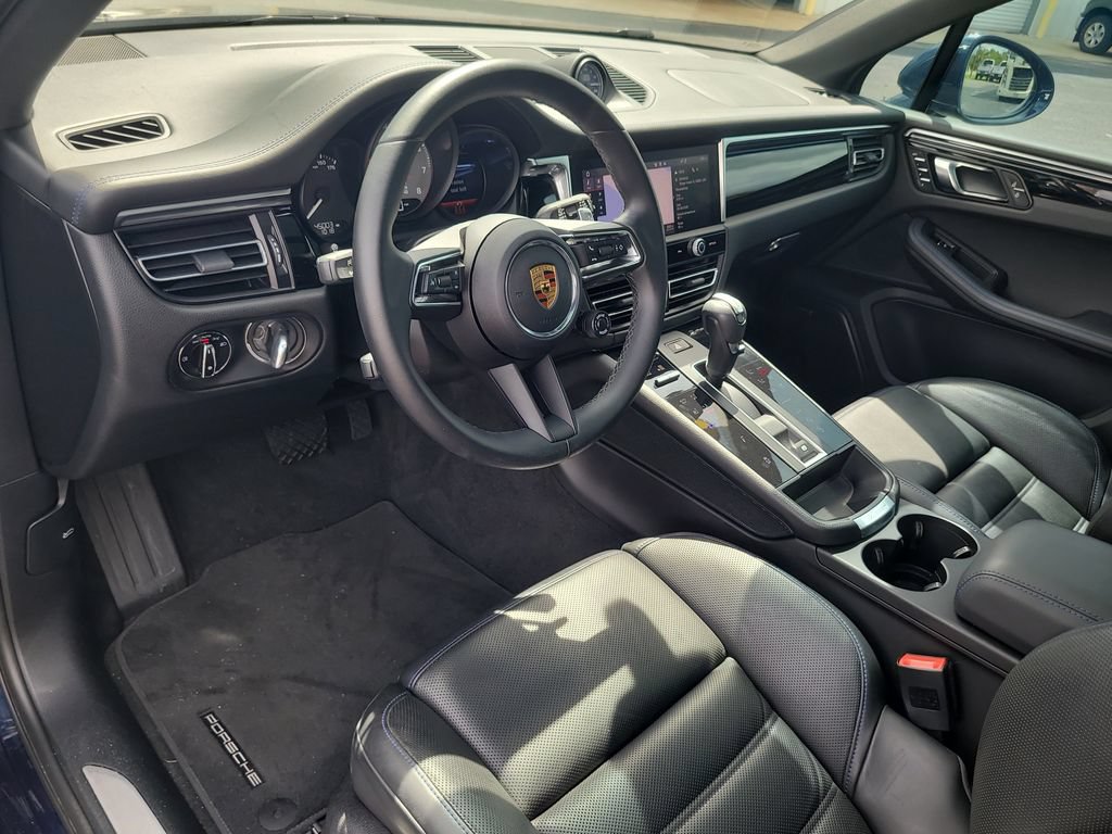 Used 2022 Porsche Macan S AWD/4WD image 16