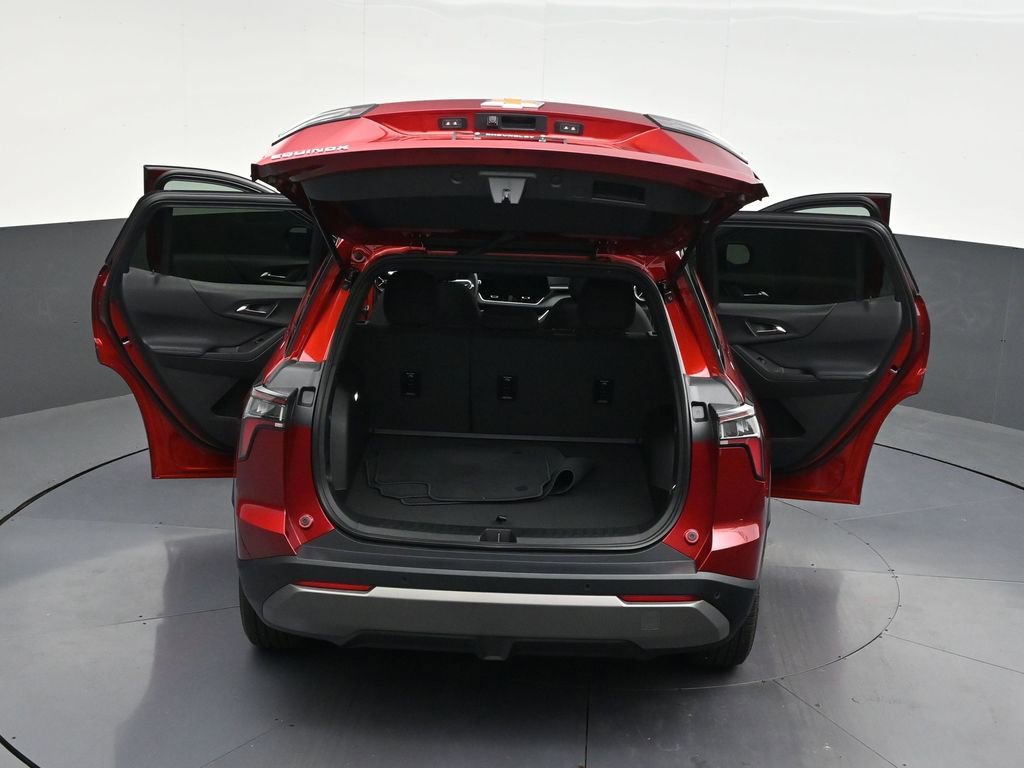 Used 2026 Chevrolet Equinox LT FWD image 38