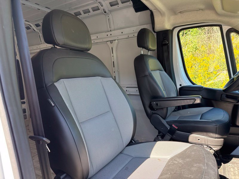 Used 2025 RAM ProMaster 2500 w/ Convenience Group FWD image 13
