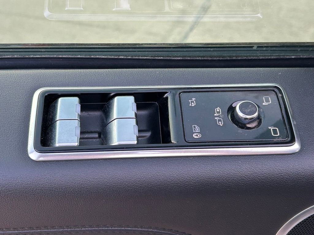 Used 2022 Land Rover Range Rover P525 Westminster Edition AWD/4WD image 29