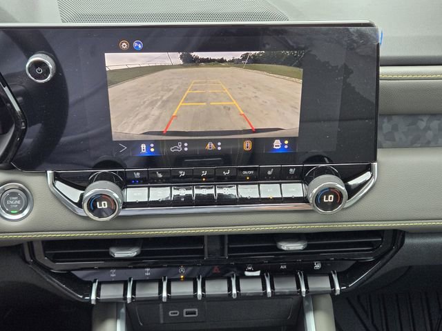 New 2026 Chevrolet Colorado ZR2 w/ Technology Package AWD/4WD image 13