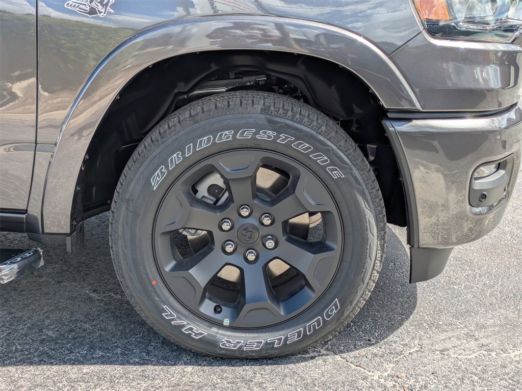 New 2026 RAM 1500 4x4 Crew Cab image 11