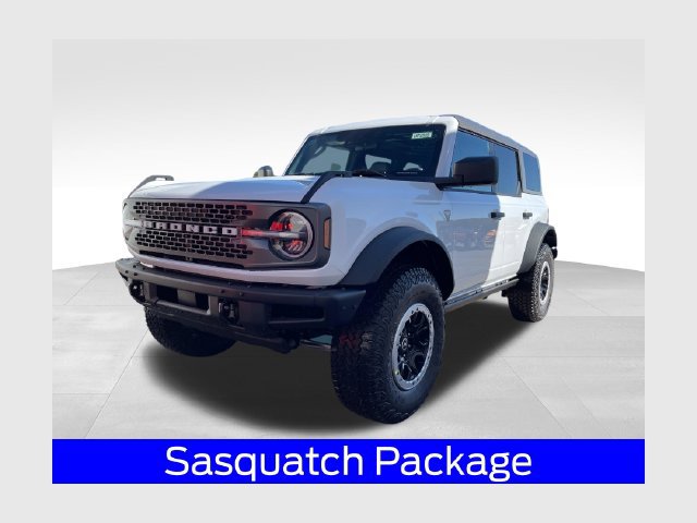 New 2026 Ford Bronco Badlands w/ Sasquatch Package