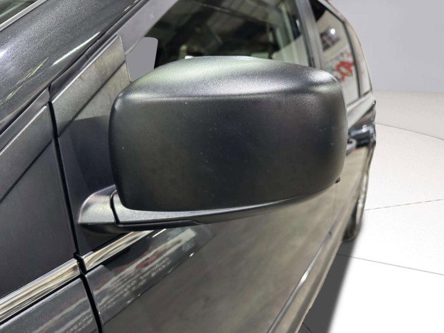 Used 2012 Volkswagen Routan S image 10