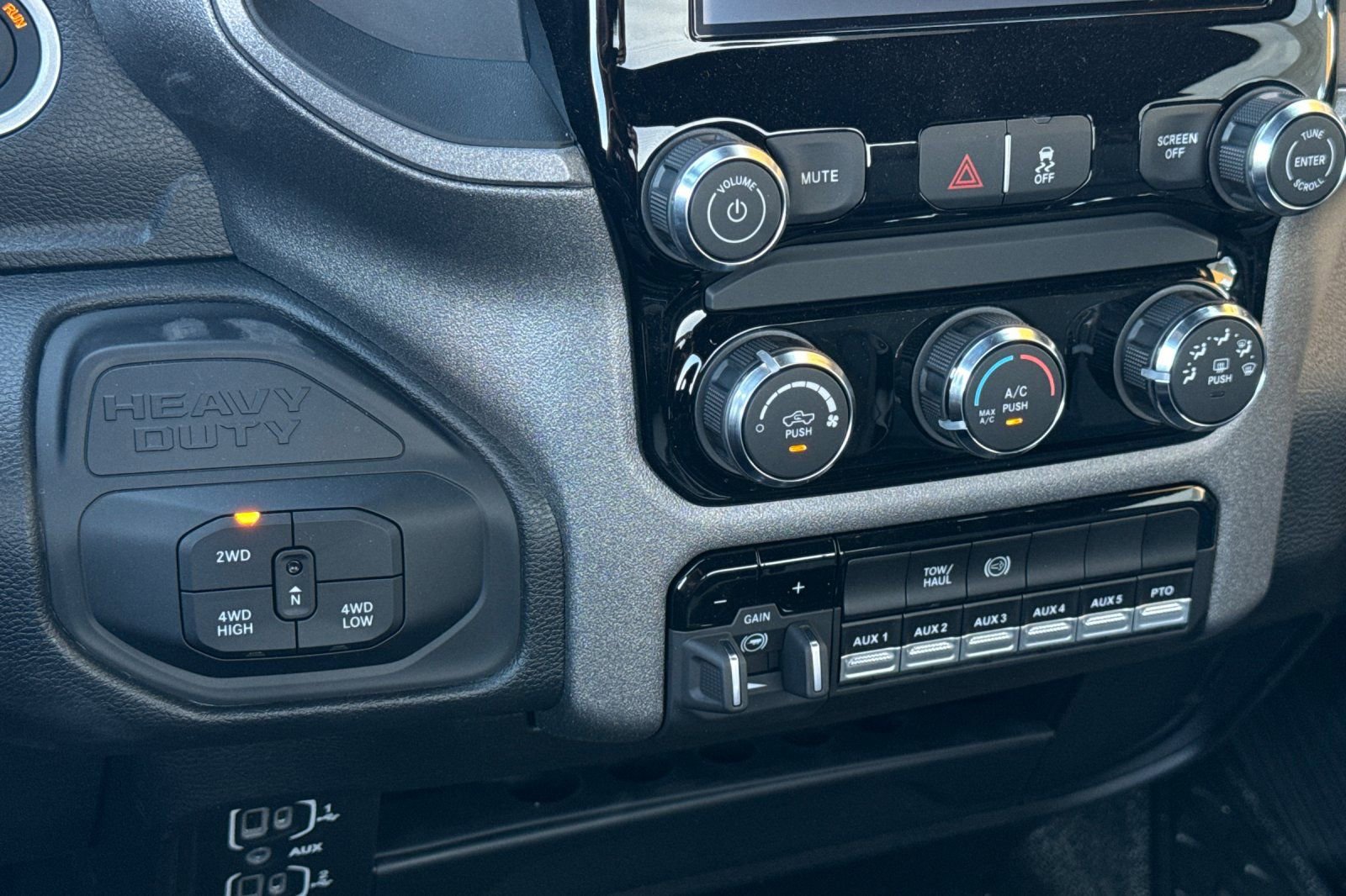 New 2025 RAM 5500 Tradesman image 20