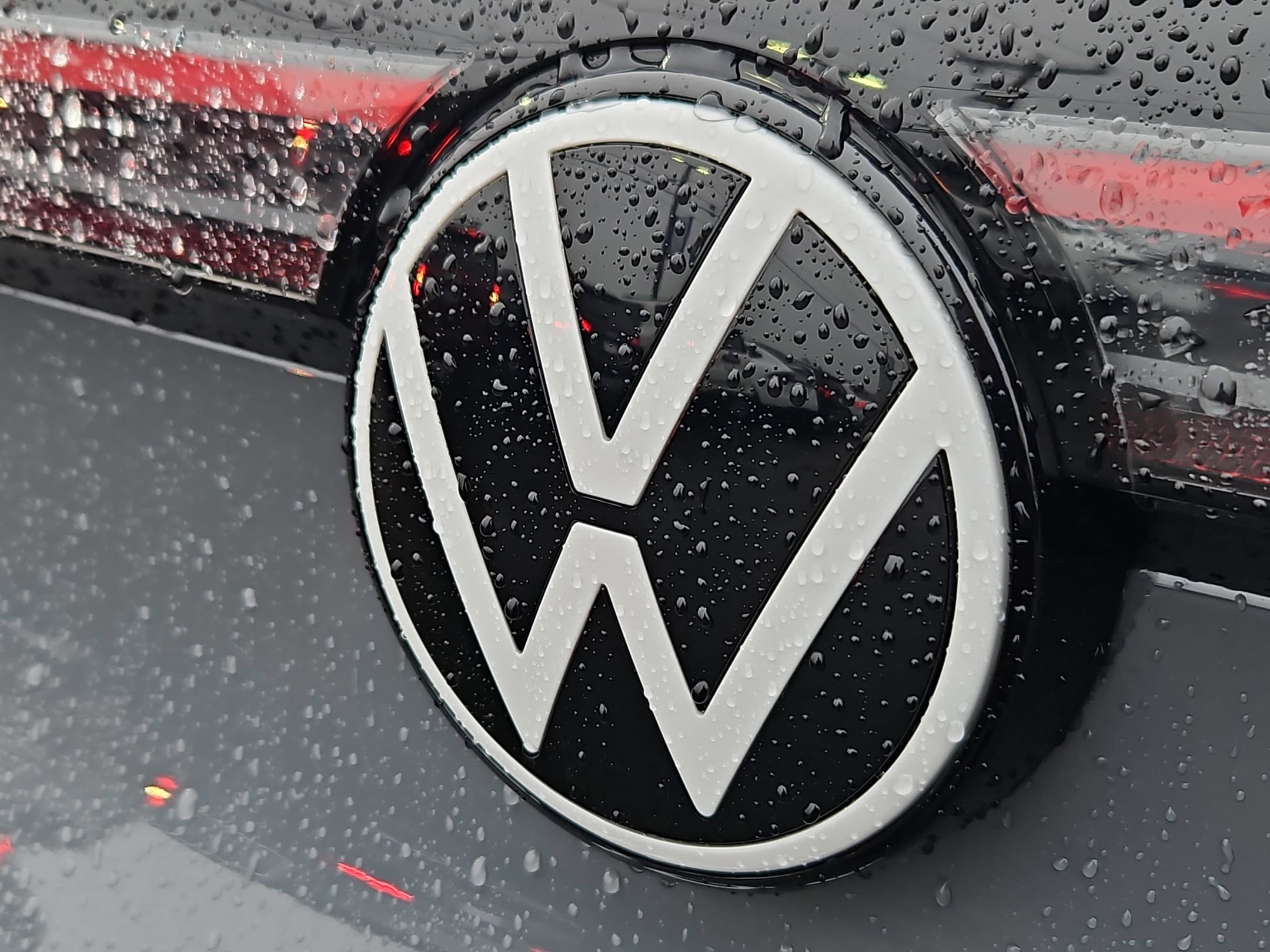 New 2026 Volkswagen ID.4 Pro AWD/4WD image 25