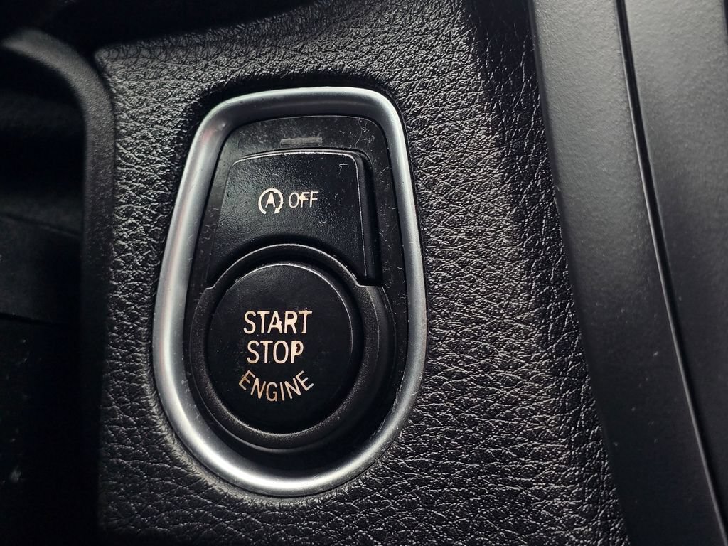 Used 2013 BMW 328i xDrive Sedan AWD/4WD image 26
