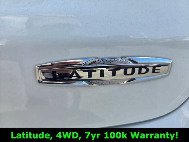 Used 2024 Jeep Compass Latitude image 14
