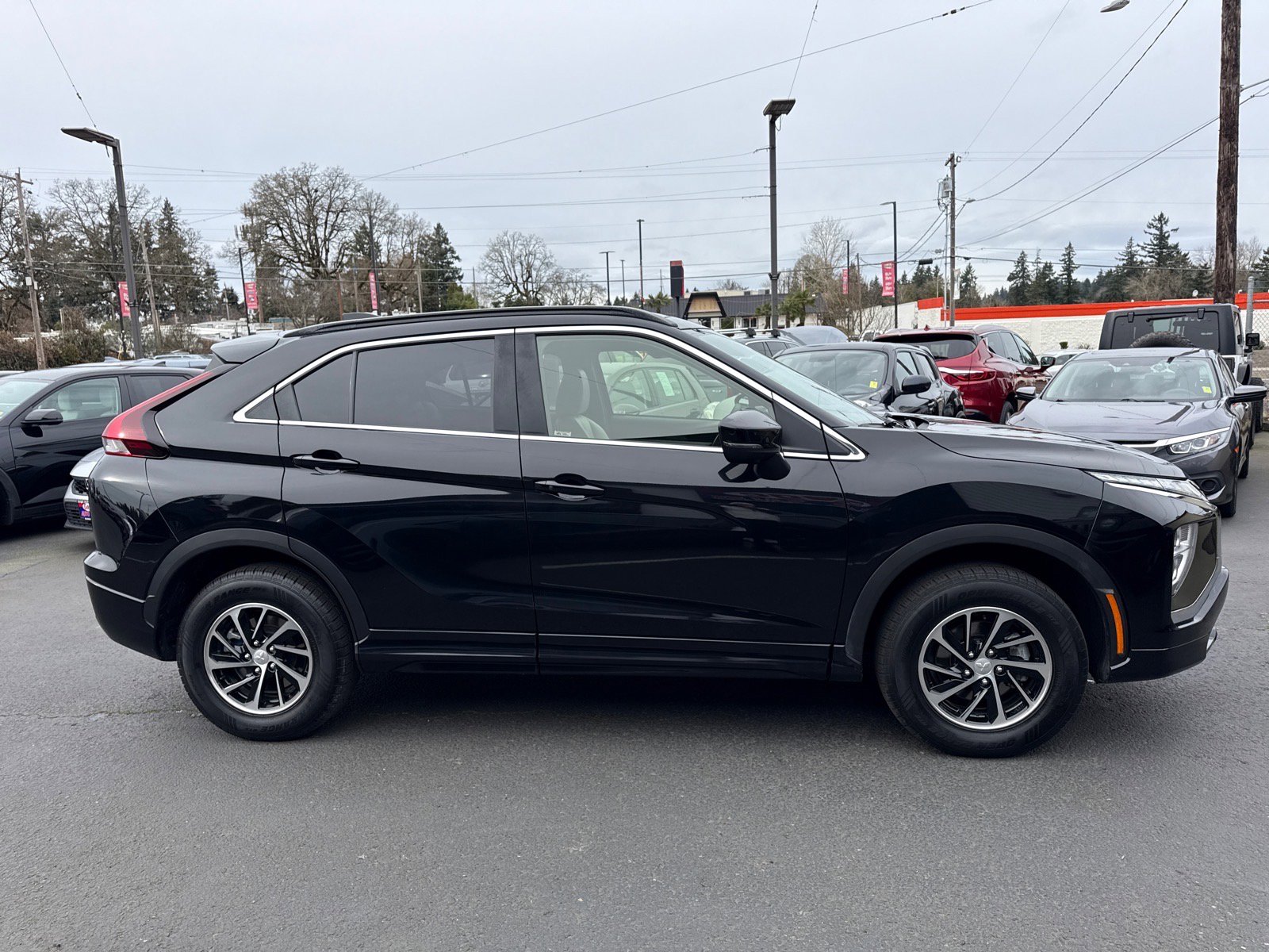 Used 2023 Mitsubishi Eclipse Cross SEL image 8