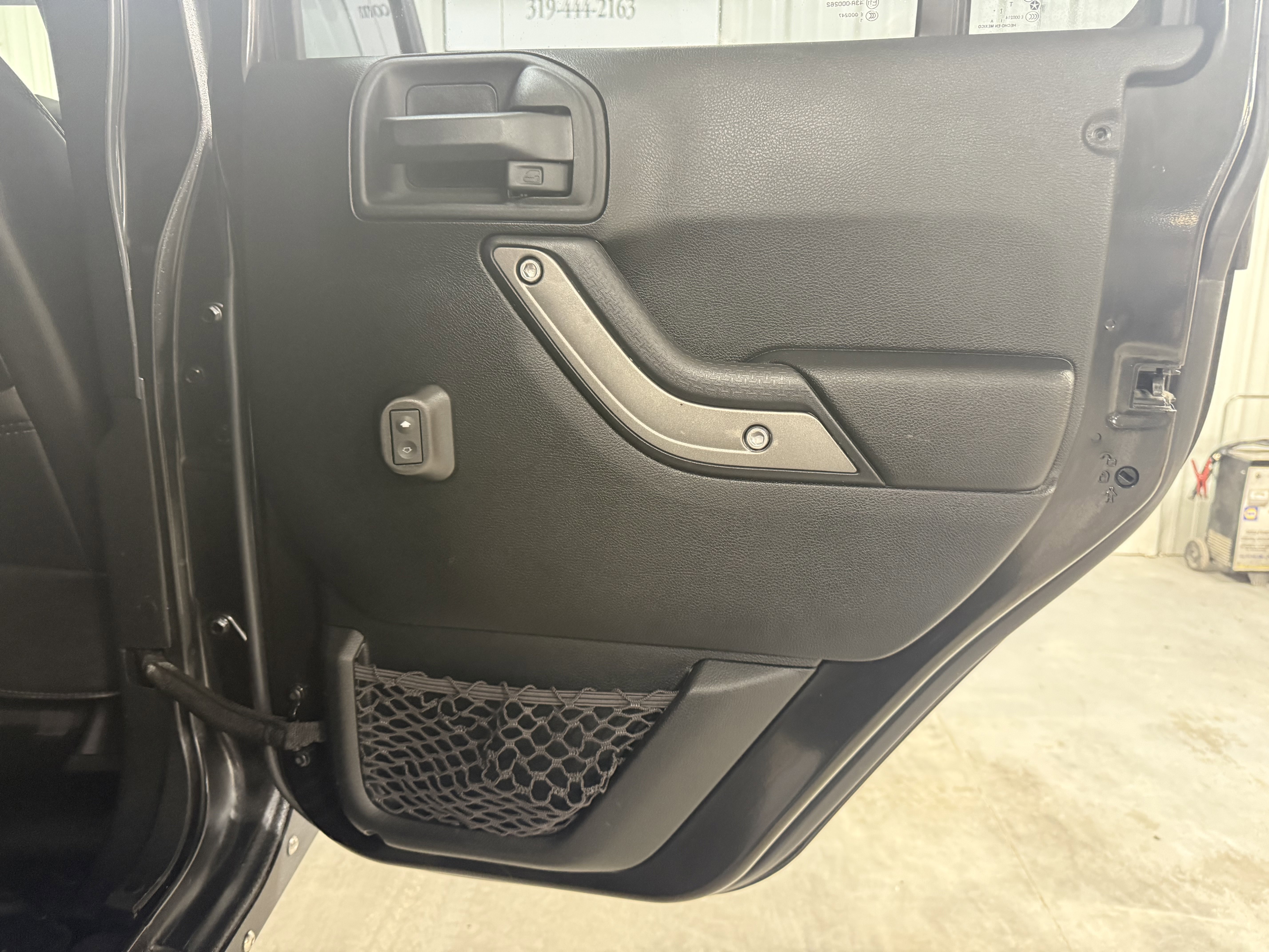 Used 2018 Jeep Wrangler Unlimited Sport image 12