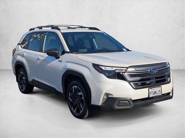 Used 2025 Subaru Forester Premium AWD/4WD image 3