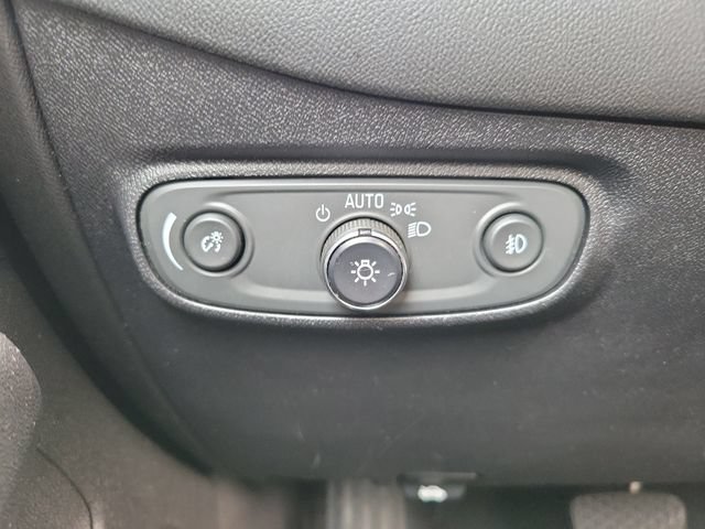 Used 2018 Chevrolet Equinox Premier FWD image 14