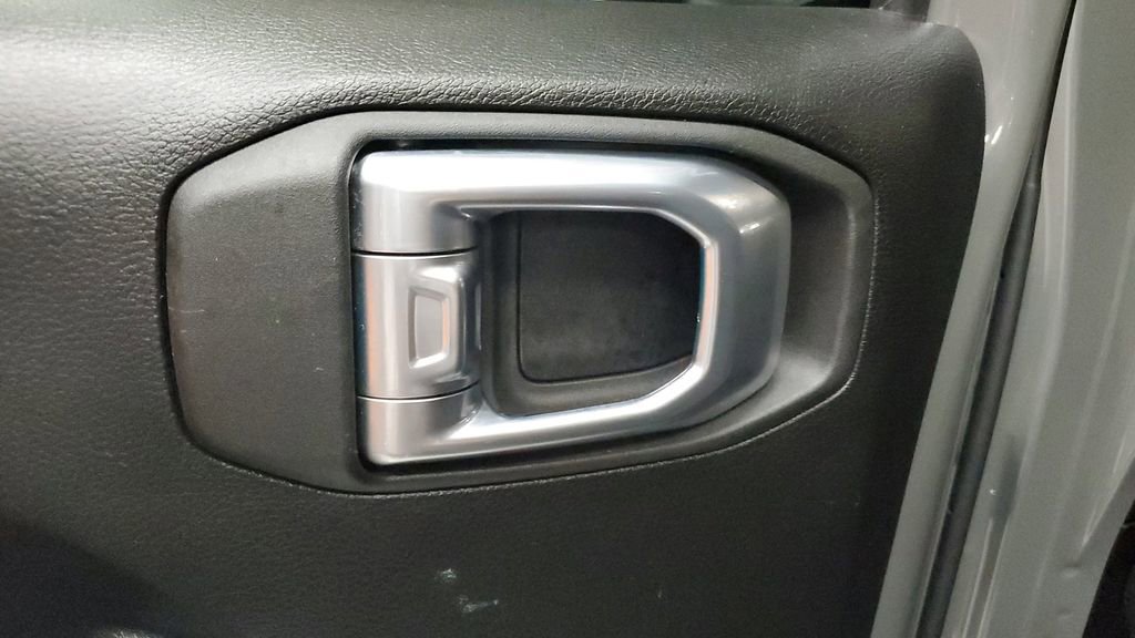 Used 2022 Jeep Wrangler Unlimited Rubicon image 17