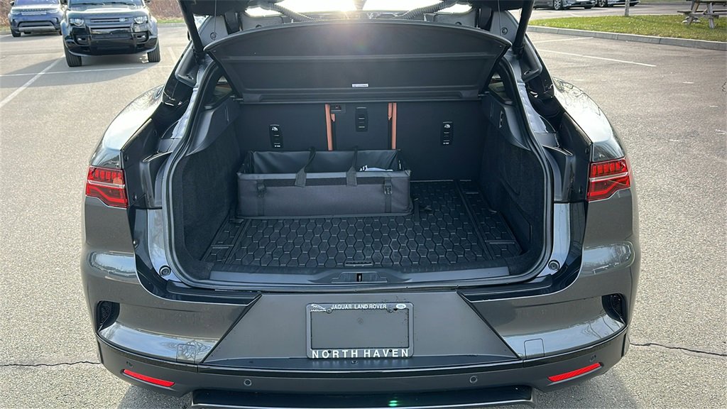 Used 2024 Jaguar I-PACE R-Dynamic HSE image 23