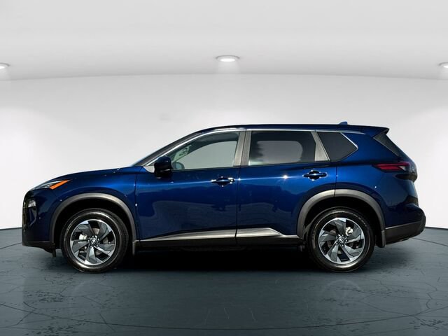 Used 2026 Nissan Rogue SV FWD image 3