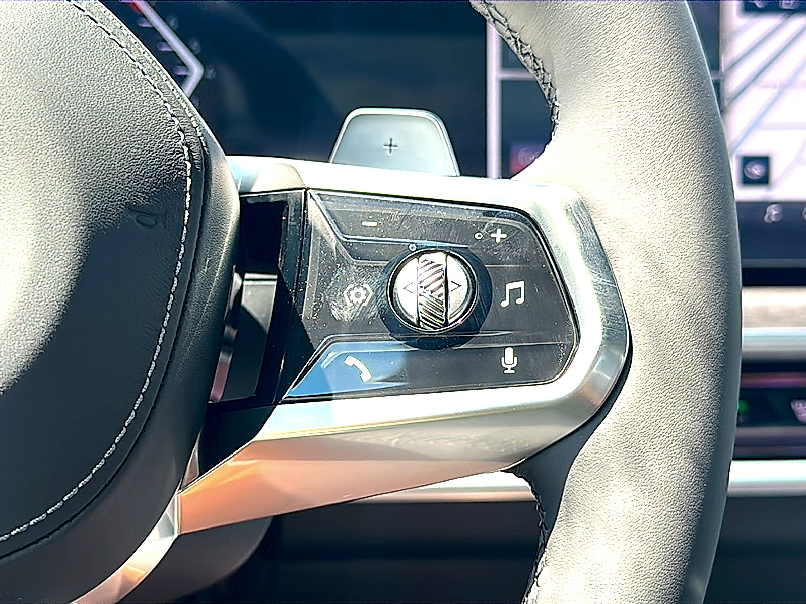 New 2026 BMW 740i w/ Premium Package RWD image 19