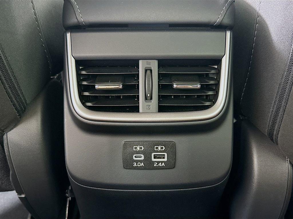 Used 2025 Subaru Legacy Premium image 24