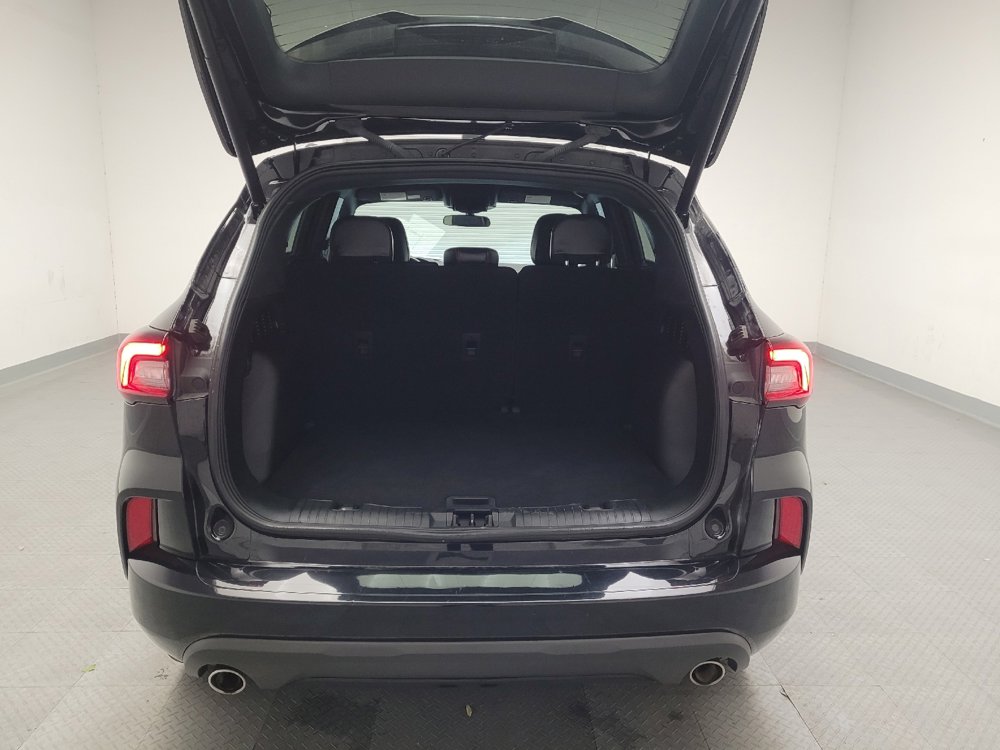 Used 2023 Ford Escape ST-Line image 29