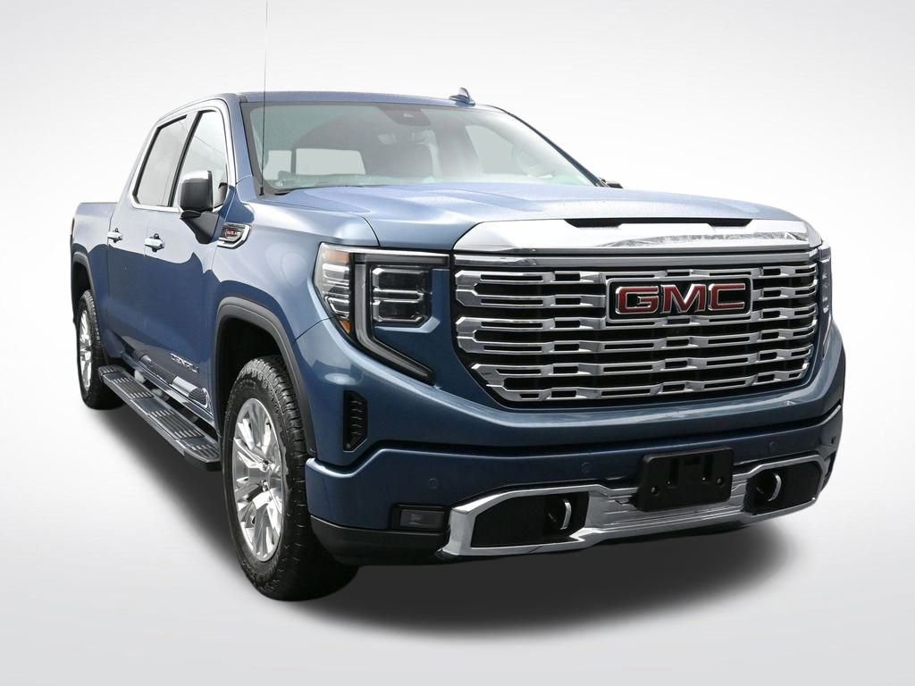 Used 2024 GMC Sierra 1500 Denali w/ Technology Package AWD/4WD image 7