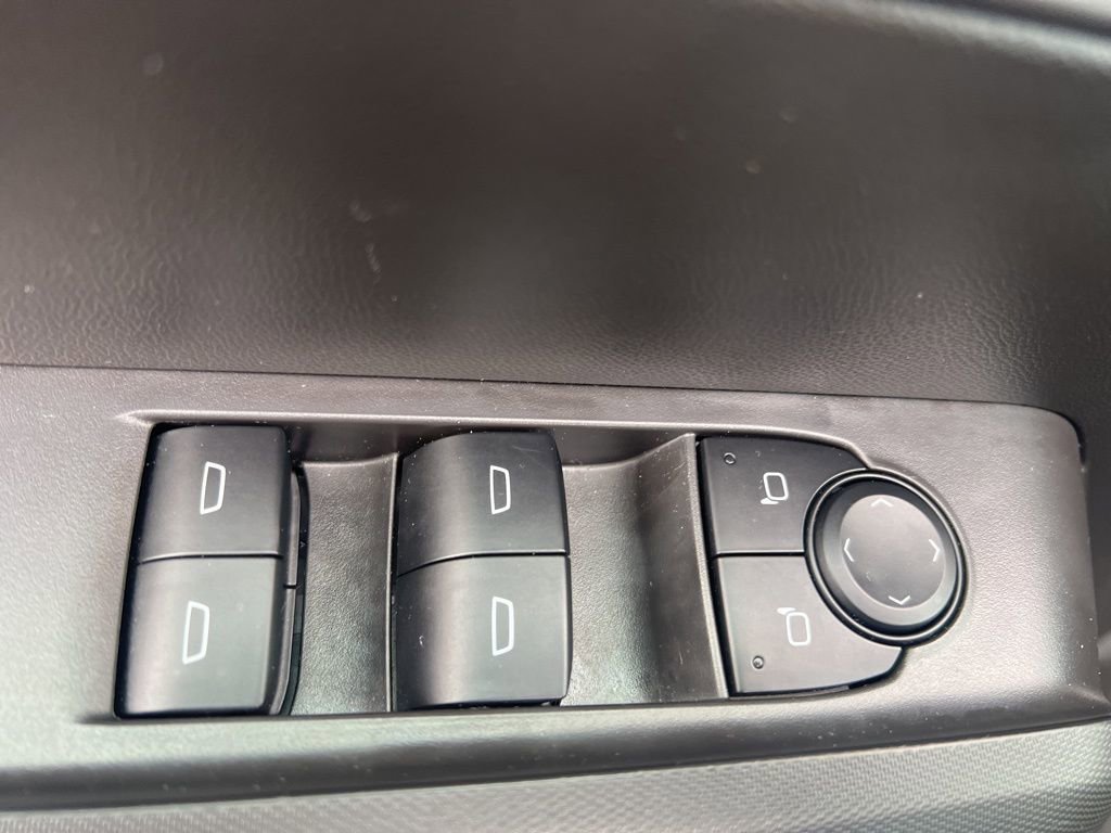 Used 2025 Chevrolet Colorado W/T image 27