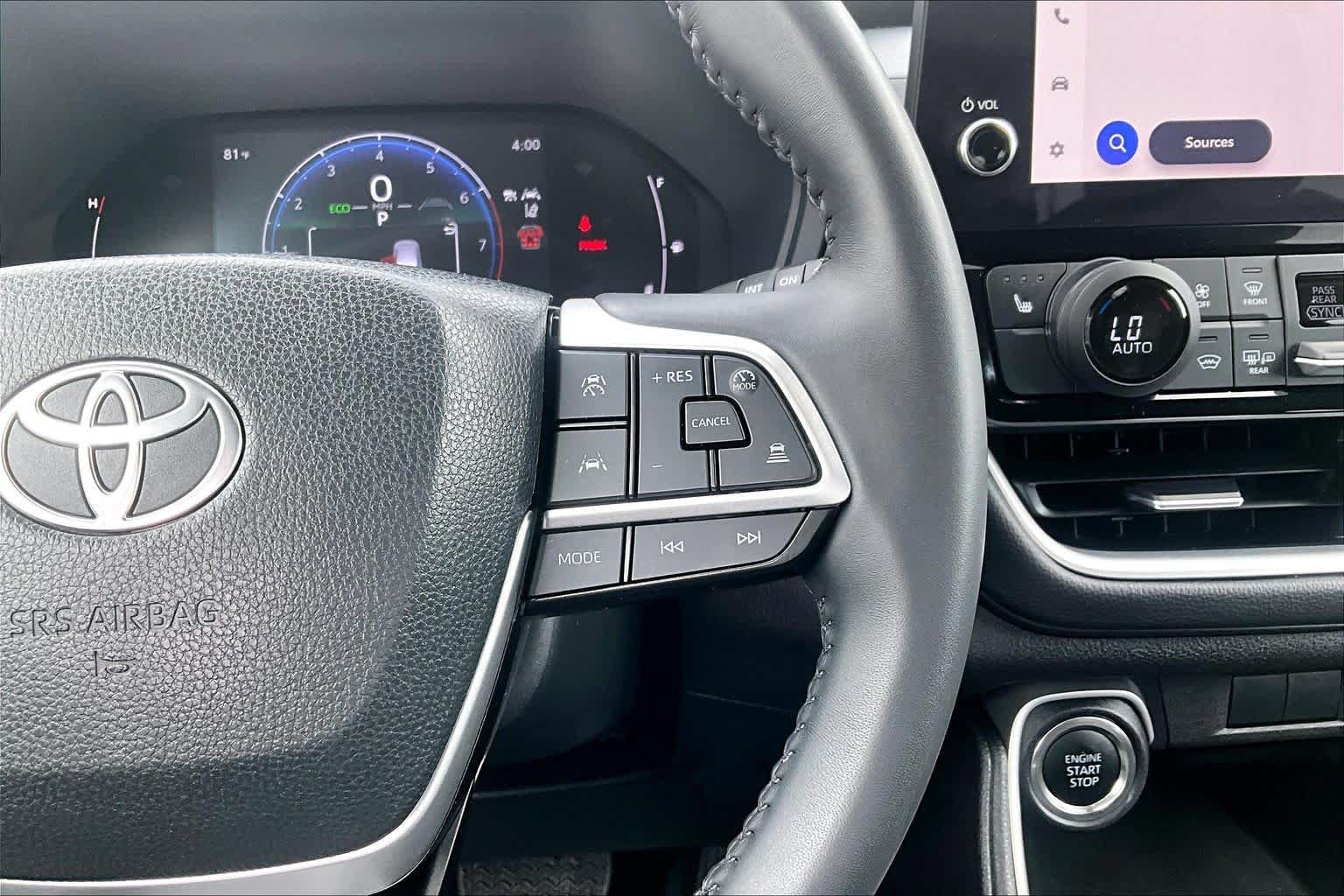 Used 2025 Toyota Grand Highlander AWD image 26