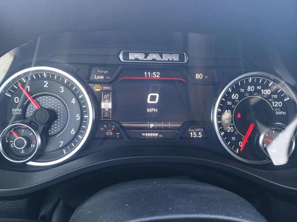 Used 2025 RAM 1500 Laramie image 25