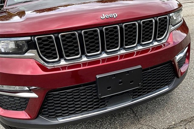 Used 2022 Jeep Grand Cherokee Limited 4xe w/ MOPAR Finishing Package image 27