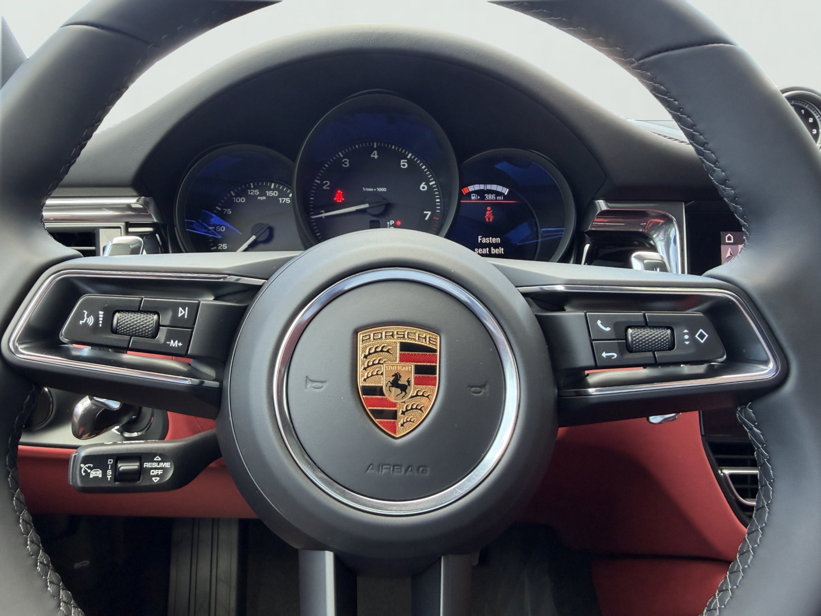 New 2026 Porsche Macan AWD/4WD image 33