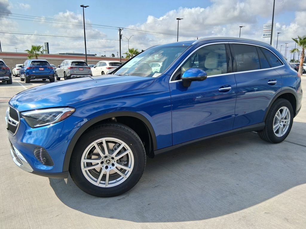 New 2026 Mercedes-Benz GLC 300 video 3